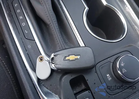 2020 Chevrolet Traverse Fwd Ls z USA, uszkodzony, nr VIN 1GNERFKW2LJ276394